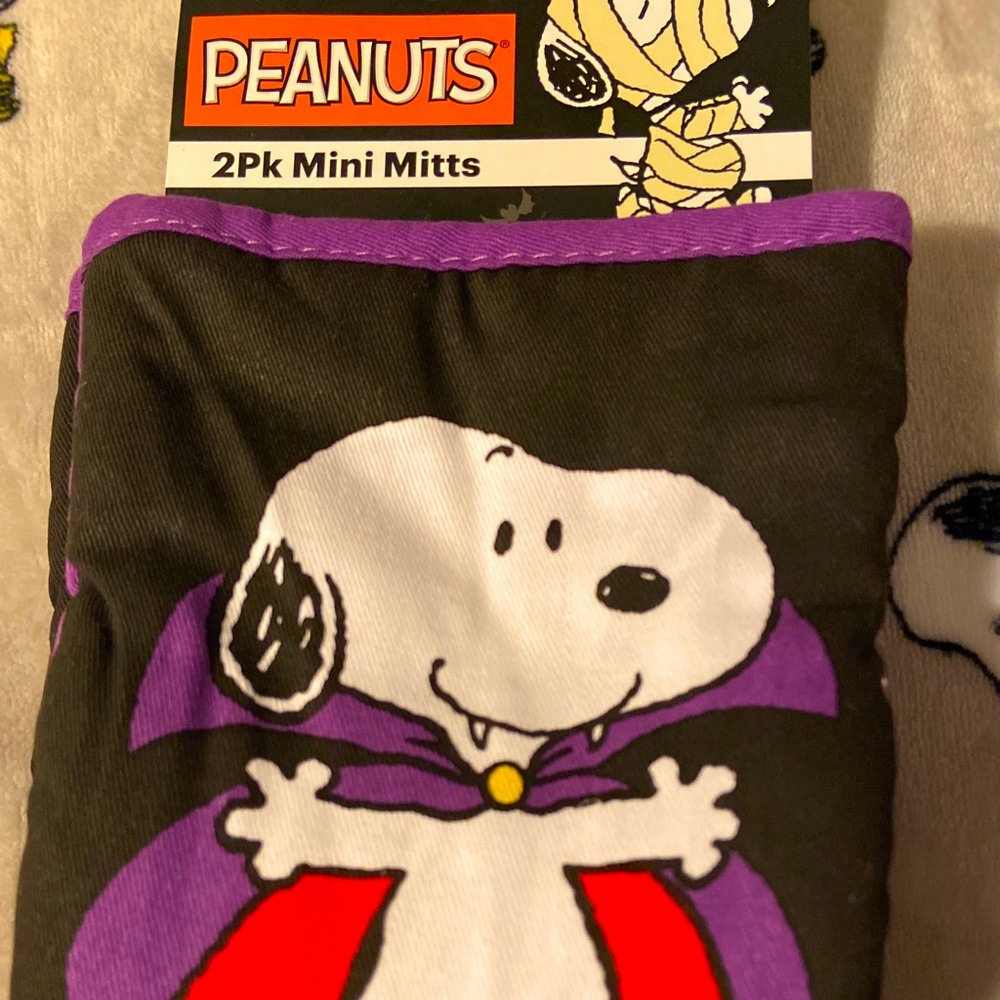 Peanuts Snoopy Halloween 2pk Mini Mitts